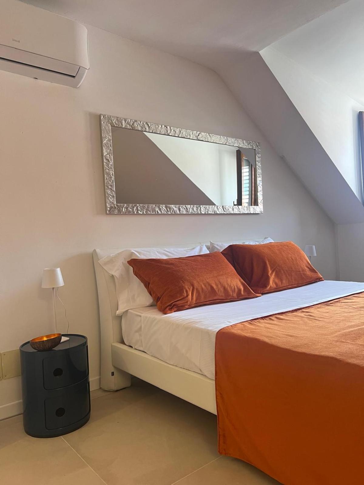 Domus Orestea Luxury Suites Palermo Eksteriør billede