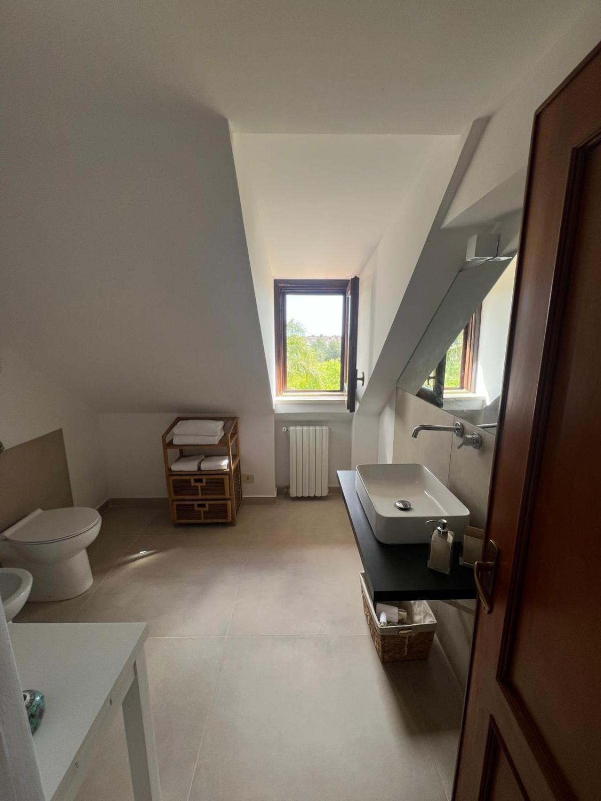 Domus Orestea Luxury Suites Palermo Eksteriør billede